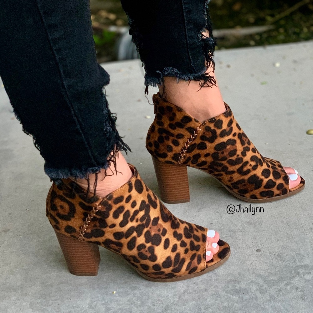 2x HP 💫 Leopard peep toe booties - Picture 3 of 9